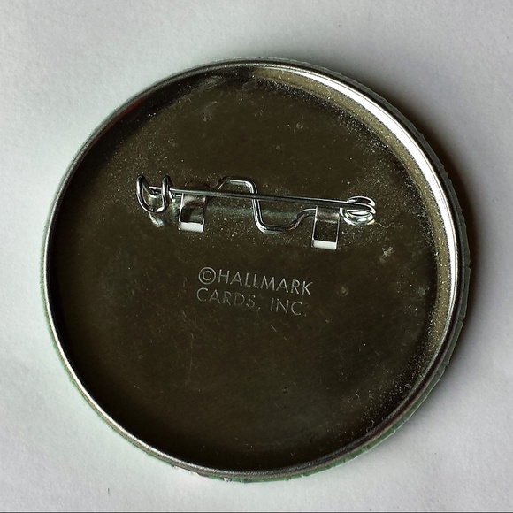 World's Cutest Leprechaun Pin - Picture 2 of 3